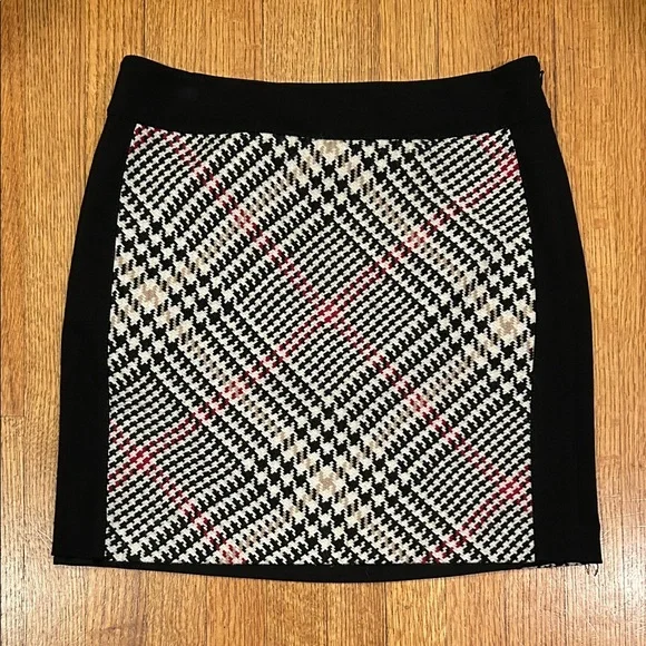 White House Black Market Black and White Plaid Women's Skirt Size 8 - Picture 1 of 10